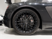 アウディ R8 R8 5.2 FSI V10 Plus Quattro　正規D車 ﾌｧｲﾝﾅｯﾊﾟﾚｻﾞｰﾊﾞｹｯﾄｼｰﾄ 純正MMIﾅﾋﾞ Bang&Olufsen ｶｰﾎﾞﾝｾﾗﾐｯｸﾌﾞﾚｰｷ ｶｰﾎﾞﾝｴｸｽﾃﾘｱ ﾚｰｻﾞｰLED OP20ｲﾝﾁAW EBM　2年保証