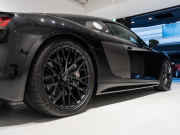 アウディ R8 R8 5.2 FSI V10 Plus Quattro　正規D車 ﾌｧｲﾝﾅｯﾊﾟﾚｻﾞｰﾊﾞｹｯﾄｼｰﾄ 純正MMIﾅﾋﾞ Bang&Olufsen ｶｰﾎﾞﾝｾﾗﾐｯｸﾌﾞﾚｰｷ ｶｰﾎﾞﾝｴｸｽﾃﾘｱ ﾚｰｻﾞｰLED OP20ｲﾝﾁAW EBM　2年保証