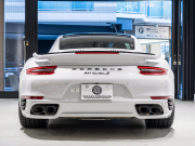 ポルシェ 911(Type991.2) ﾀｰﾎﾞS ｽﾎﾟｰﾂｸﾛﾉPKG　正規D車 ﾀｰﾎﾞｴｱﾛｷｯﾄ 黒革 ｼｰﾄﾋｰﾀｰ&ﾍﾞﾝﾁﾚｰﾀｰ ｻﾝﾙｰﾌ PCMﾅﾋﾞ TVﾁｭｰﾅｰ ﾘﾊﾞｰｼﾝｸﾞｶﾒﾗ ﾚｰﾝﾁｪﾝｼﾞA Carplay PCCB BOSEｻｳﾝﾄﾞ OPｶﾗｰ　2年保証付