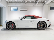 ポルシェ 911(Type992) ｶﾚﾗS ｶﾌﾞﾘｵﾚ　正規D車 ﾎﾞﾙﾄﾞｰﾚｯﾄﾞﾌﾙﾚｻﾞｰ ｼｰﾄﾍﾞﾝﾁﾚｰｼｮﾝ 純正PCM BOSEｻｳﾝﾄﾞ ACC ｽﾎﾟｰﾂｴｷｿﾞｰｽﾄ 20&21ｲﾝﾁAW　2年保証