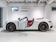 ポルシェ 911(Type992) ｶﾚﾗS ｶﾌﾞﾘｵﾚ　正規D車 ﾎﾞﾙﾄﾞｰﾚｯﾄﾞﾌﾙﾚｻﾞｰ ｼｰﾄﾍﾞﾝﾁﾚｰｼｮﾝ 純正PCM BOSEｻｳﾝﾄﾞ ACC ｽﾎﾟｰﾂｴｷｿﾞｰｽﾄ 20&21ｲﾝﾁAW　2年保証