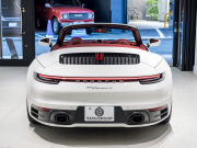 ポルシェ 911(Type992) ｶﾚﾗS ｶﾌﾞﾘｵﾚ　正規D車 ﾎﾞﾙﾄﾞｰﾚｯﾄﾞﾌﾙﾚｻﾞｰ ｼｰﾄﾍﾞﾝﾁﾚｰｼｮﾝ 純正PCM BOSEｻｳﾝﾄﾞ ACC ｽﾎﾟｰﾂｴｷｿﾞｰｽﾄ 20&21ｲﾝﾁAW　2年保証