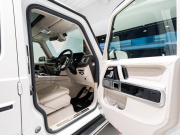 AMG Gクラス G63 AMGﾚｻﾞｰｴｸｽｸﾙｰｼﾌﾞPKG　正規D車 右H Meｺﾈｸﾄ ﾏｷｱｰﾄﾍﾞｰｼﾞｭ革 ｻﾝﾙｰﾌ 純正ﾅﾋﾞTV Burmester AMGﾊﾟﾌｫｰﾏﾝｽEX AMG20ｲﾝﾁAW　2年保証付