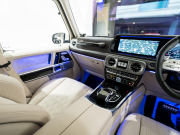 AMG Gクラス G63 AMGﾚｻﾞｰｴｸｽｸﾙｰｼﾌﾞPKG　正規D車 右H Meｺﾈｸﾄ ﾏｷｱｰﾄﾍﾞｰｼﾞｭ革 ｻﾝﾙｰﾌ 純正ﾅﾋﾞTV Burmester AMGﾊﾟﾌｫｰﾏﾝｽEX AMG20ｲﾝﾁAW　2年保証付