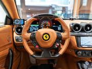 フェラーリ FF Ferrari Four F1 DCT　正規D車 左H ｸｵｲｵ革 ﾌﾙ電動ｼｰﾄﾍﾞﾝﾁﾚｰｼｮﾝ ﾊﾟﾉﾗﾏｶﾞﾗｽﾙｰﾌ ﾊﾟｯｾﾝｼﾞｬｰﾃﾞｨｽﾌﾟﾚｲ LEDｶｰﾎﾞﾝﾄﾞﾗｲﾊﾞｰｿﾞｰﾝ ﾅﾋﾞTV Bｶﾒﾗ 鍛造20ｲﾝﾁ ﾛｰﾀﾞｳﾝ PowerCraftﾏﾌﾗｰ OP800 記録簿多数