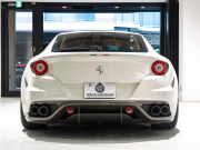 フェラーリ FF Ferrari Four F1 DCT　正規D車 左H ｸｵｲｵ革 ﾌﾙ電動ｼｰﾄﾍﾞﾝﾁﾚｰｼｮﾝ ﾊﾟﾉﾗﾏｶﾞﾗｽﾙｰﾌ ﾊﾟｯｾﾝｼﾞｬｰﾃﾞｨｽﾌﾟﾚｲ LEDｶｰﾎﾞﾝﾄﾞﾗｲﾊﾞｰｿﾞｰﾝ ﾅﾋﾞTV Bｶﾒﾗ 鍛造20ｲﾝﾁ ﾛｰﾀﾞｳﾝ PowerCraftﾏﾌﾗｰ OP800 記録簿多数