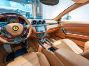 フェラーリ FF Ferrari Four F1 DCT　正規D車 左H ｸｵｲｵ革 ﾌﾙ電動ｼｰﾄﾍﾞﾝﾁﾚｰｼｮﾝ ﾊﾟﾉﾗﾏｶﾞﾗｽﾙｰﾌ ﾊﾟｯｾﾝｼﾞｬｰﾃﾞｨｽﾌﾟﾚｲ LEDｶｰﾎﾞﾝﾄﾞﾗｲﾊﾞｰｿﾞｰﾝ ﾅﾋﾞTV Bｶﾒﾗ 鍛造20ｲﾝﾁ ﾛｰﾀﾞｳﾝ PowerCraftﾏﾌﾗｰ OP800 記録簿多数