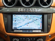 フェラーリ FF Ferrari Four F1 DCT　正規D車 左H ｸｵｲｵ革 ﾌﾙ電動ｼｰﾄﾍﾞﾝﾁﾚｰｼｮﾝ ﾊﾟﾉﾗﾏｶﾞﾗｽﾙｰﾌ ﾊﾟｯｾﾝｼﾞｬｰﾃﾞｨｽﾌﾟﾚｲ LEDｶｰﾎﾞﾝﾄﾞﾗｲﾊﾞｰｿﾞｰﾝ ﾅﾋﾞTV Bｶﾒﾗ 鍛造20ｲﾝﾁ ﾛｰﾀﾞｳﾝ PowerCraftﾏﾌﾗｰ OP800 記録簿多数