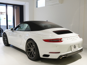 ポルシェ 911(Type991.2) ｶﾚﾗ ｶﾌﾞﾘｵﾚ　後期 正規D車 MY17 黒革 ﾍﾞﾝﾁﾚｰﾀｰ PCMﾅﾋﾞTV Bｶﾒﾗ BOSEｻｳﾝﾄﾞ LEDﾍｯﾄﾞﾗｲﾄ Fﾘﾌﾀｰ 20AW　2年保証付