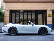 ポルシェ 911(Type991.2) ｶﾚﾗ ｶﾌﾞﾘｵﾚ　後期 正規D車 MY17 黒革 ﾍﾞﾝﾁﾚｰﾀｰ PCMﾅﾋﾞTV Bｶﾒﾗ BOSEｻｳﾝﾄﾞ LEDﾍｯﾄﾞﾗｲﾄ Fﾘﾌﾀｰ 20AW　2年保証付