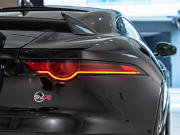 ジャガー Fタイプ SVR 5.0L P575 AWD　正規D車 右H SVRｶｰﾎﾞﾝｾﾗﾐｯｸﾌﾞﾚｰｷﾊﾟｯｸ 12way革ｼｰﾄ ﾋｰﾀｰ&ﾍﾞﾝﾁﾚｰﾀｰ ﾊﾟﾉﾗﾐｯｸR MERIDIAN 専用INCONELｴｷｿﾞｰｽﾄ OP20AW