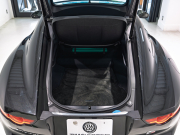 ジャガー Fタイプ SVR 5.0L P575 AWD　正規D車 右H SVRｶｰﾎﾞﾝｾﾗﾐｯｸﾌﾞﾚｰｷﾊﾟｯｸ 12way革ｼｰﾄ ﾋｰﾀｰ&ﾍﾞﾝﾁﾚｰﾀｰ ﾊﾟﾉﾗﾐｯｸR MERIDIAN 専用INCONELｴｷｿﾞｰｽﾄ OP20AW