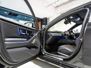 メルセデスマイバッハ Sクラス S580 4MATIC ファーストクラス&ドライバーズPKG 正規D車 1オーナー 4人乗り 黒革 パノラマSR リアアクスル MBUX AR Burmester ARヘッドアップ 専用20インチAW