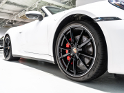 ポルシェ 911(Type992) ｶﾚﾗS ｶﾌﾞﾘｵﾚ　正規D車 ｴﾝﾄﾘｰD ﾍﾞｰｼﾞｭﾚｻﾞｰ 14wayｱﾀﾞﾌﾟﾃｨﾌﾞｼｰﾄ ﾍﾞﾝﾁﾚｰｼｮﾝ 純正PCM ACC ﾚｰﾝﾁｪﾝｼﾞA ｽﾎﾟｰﾂｴｷｿﾞｰｽﾄ 20&21ｲﾝﾁAW