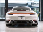 ポルシェ 911(Type992) ﾀｰﾎﾞ PDK ｽﾎﾟｰﾂｸﾛﾉPKG　正規D車 1ｵｰﾅｰ 黒革18way 電動ｶﾞﾗｽｻﾝﾙｰﾌ ﾋｰﾀｰ&ﾍﾞﾝﾁﾚｰｼｮﾝ PCMﾅﾋﾞ CarPlay BOSE ｽﾎﾟｰﾂｴｸﾞｿﾞｰｽﾄ ﾀｰﾎﾞSﾃﾞｻﾞｲﾝ20&21AW　新車保証継承可