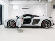 アウディ R8 V10 ﾊﾟﾌｫｰﾏﾝｽ 5.2 FSI Quattro　正規D車 2020年ﾓﾃﾞﾙ ﾌｧｲﾝﾅｯﾊﾟﾚｻﾞｰ電動調整ｽﾎﾟｰﾂｼｰﾄ 純正MMIﾅﾋﾞTV Bang&Olufsen ｶｰﾎﾞﾝｾﾗﾐｯｸﾌﾞﾚｰｷ 専用20ｲﾝﾁAW KW HASｷｯﾄ