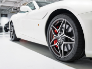 フェラーリ カリフォルニアT F1 DCT　正規D車 OP550以上 右H ﾛｯｿﾚｻﾞｰ&ﾌﾞﾗｯｸﾀﾞｯｼｭﾎﾞｰﾄﾞ ﾌﾙ電動ｼｰﾄ ﾋｰﾀｰ&ﾍﾞﾝﾁﾚｰﾀｰ 純正ﾅﾋﾞCarPlay ｶｰﾎﾞﾝﾄﾞﾗｲﾊﾞｰｿﾞﾝLED Bｶﾒﾗ 電格ﾐﾗｰ OP鍛造20AW OPｶﾗｰ