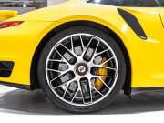 ポルシェ 911(Type991.1) ﾀｰﾎﾞS ｽﾎﾟｰﾂｸﾛﾉ&ｶｰﾎﾞﾝｲﾝﾃﾘｱPKG　正規D車 ﾂｰﾄｰﾝﾚｻﾞｰｲﾝﾃﾘｱ PCCB 赤革 18wayｱﾀﾞﾌﾟﾃｨﾌﾞｽﾎﾟｰﾂｼｰﾄ ﾅﾋﾞTV BOSEｻｳﾝﾄﾞ Bｶﾒﾗ PDLS付LEDﾗｲﾄ 20AW