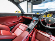 ポルシェ 911(Type991.1) ﾀｰﾎﾞS ｽﾎﾟｰﾂｸﾛﾉ&ｶｰﾎﾞﾝｲﾝﾃﾘｱPKG　正規D車 ﾂｰﾄｰﾝﾚｻﾞｰｲﾝﾃﾘｱ PCCB 赤革 18wayｱﾀﾞﾌﾟﾃｨﾌﾞｽﾎﾟｰﾂｼｰﾄ ﾅﾋﾞTV BOSEｻｳﾝﾄﾞ Bｶﾒﾗ PDLS付LEDﾗｲﾄ 20AW