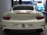 ポルシェ 911(Type991) ﾀｰﾎﾞS ｽﾎﾟｰﾂｸﾛﾉ&ｶｰﾎﾞﾝｲﾝﾃﾘｱPKG　正規D車  ｴﾝﾄﾘｰD PCCB 赤革 ﾍﾞﾝﾁﾚｰﾀｰ ｻﾝﾙｰﾌ ﾅﾋﾞTV Bｶﾒﾗ  LEDﾗｲﾄ　2年保証付