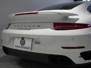 ポルシェ 911(Type991) ﾀｰﾎﾞS ｽﾎﾟｰﾂｸﾛﾉ&ｶｰﾎﾞﾝｲﾝﾃﾘｱPKG　正規D車  ｴﾝﾄﾘｰD PCCB 赤革 ﾍﾞﾝﾁﾚｰﾀｰ ｻﾝﾙｰﾌ ﾅﾋﾞTV Bｶﾒﾗ  LEDﾗｲﾄ　2年保証付