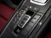 ポルシェ 911(Type991) ﾀｰﾎﾞS ｽﾎﾟｰﾂｸﾛﾉ&ｶｰﾎﾞﾝｲﾝﾃﾘｱPKG　正規D車  ｴﾝﾄﾘｰD PCCB 赤革 ﾍﾞﾝﾁﾚｰﾀｰ ｻﾝﾙｰﾌ ﾅﾋﾞTV Bｶﾒﾗ  LEDﾗｲﾄ　2年保証付