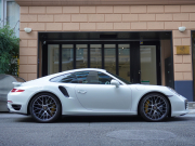 ポルシェ 911(Type991) ﾀｰﾎﾞS ｽﾎﾟｰﾂｸﾛﾉ&ｶｰﾎﾞﾝｲﾝﾃﾘｱPKG　正規D車  ｴﾝﾄﾘｰD PCCB 赤革 ﾍﾞﾝﾁﾚｰﾀｰ ｻﾝﾙｰﾌ ﾅﾋﾞTV Bｶﾒﾗ  LEDﾗｲﾄ　2年保証付