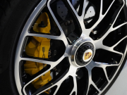 ポルシェ 911(Type991) ﾀｰﾎﾞS ｽﾎﾟｰﾂｸﾛﾉ&ｶｰﾎﾞﾝｲﾝﾃﾘｱPKG　正規D車  ｴﾝﾄﾘｰD PCCB 赤革 ﾍﾞﾝﾁﾚｰﾀｰ ｻﾝﾙｰﾌ ﾅﾋﾞTV Bｶﾒﾗ  LEDﾗｲﾄ　2年保証付