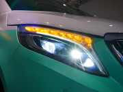 メルセデスベンツ Vクラス V220d AVGロング レーダーP マイバッハ仕様 エグセクティブシート TVモニター付パーテーション 4人乗り ティファニーブルーラッピング 2年保証
