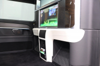 メルセデスベンツ Vクラス V220dｽﾎﾟｰﾂﾛﾝｸﾞ ﾚｰﾀﾞｰP　ﾏｲﾊﾞｯﾊ仕様 ｴｸﾞｾﾞｸﾃｨﾌﾞｼｰﾄ ﾊﾟｰﾃｰｼｮﾝ ﾊﾟﾉﾗﾏSR ﾅﾋﾞTV　2年保証付