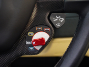 フェラーリ 488スパイダー F1 DCT　正規ﾃﾞｨｰﾗｰ車 ROSSOCORSA×CREMAﾚｻﾞｰ  20ｲﾝﾁ鍛造AW 電動ｼｰﾄ JBLｻｳﾝﾄﾞ ｶｰﾎﾞﾝｲﾝﾃﾘｱ ﾌﾛﾝﾄﾘﾌﾀｰ CCM SCM2