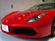 フェラーリ 488スパイダー F1 DCT　正規ﾃﾞｨｰﾗｰ車 ROSSOCORSA×CREMAﾚｻﾞｰ  20ｲﾝﾁ鍛造AW 電動ｼｰﾄ JBLｻｳﾝﾄﾞ ｶｰﾎﾞﾝｲﾝﾃﾘｱ ﾌﾛﾝﾄﾘﾌﾀｰ CCM SCM2