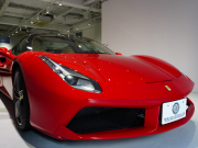 フェラーリ 488スパイダー F1 DCT　正規ﾃﾞｨｰﾗｰ車 ROSSOCORSA×CREMAﾚｻﾞｰ  20ｲﾝﾁ鍛造AW 電動ｼｰﾄ JBLｻｳﾝﾄﾞ ｶｰﾎﾞﾝｲﾝﾃﾘｱ ﾌﾛﾝﾄﾘﾌﾀｰ CCM SCM2