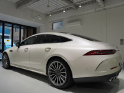 AMG GT 4ドアクーペ GT43 4MATIC+ AMG RIDE CONTROL+ PKG 1オーナー 右H Meコネクト HUD Pスタ 黒革 パノラマSR MBUXナビTV ベンチレーター ダイナミックシート ブルメスター ハンズフリーA AIRマチック 新車保証継承可