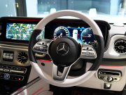 メルセデスベンツ Gクラス G400d ｴﾃﾞｨｼｮﾝﾏｸﾞﾉﾎﾜｲﾄ　正規D車 希少特別仕様 右H Meｺﾈｸﾄ ﾏﾇﾌｧｸﾄｩｰｱP 白革 ｻﾝﾙｰﾌ MBUXﾅﾋﾞTV ｱﾀﾞﾌﾟﾃｨﾌﾞﾀﾞﾝﾋﾟﾝｸﾞｼｽﾃﾑ 20AW 新車保証