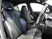 BMW Mシリーズ M5 4.4 M xDrive ｺﾝﾌｫｰﾄPKG　600ps ﾌﾞﾗｯｸﾒﾘﾉﾚｻﾞｰ ｶｰﾎﾞﾝﾙｰﾌ ﾅﾋﾞTV harman/kardon ﾍｯﾄﾞｱｯﾌﾟD ﾍﾞﾝﾁﾚｰｼｮﾝ Mｴｷｿﾞｰｽﾄ 20AW　2年保証