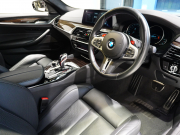 BMW Mシリーズ M5 4.4 M xDrive ｺﾝﾌｫｰﾄPKG　600ps ﾌﾞﾗｯｸﾒﾘﾉﾚｻﾞｰ ｶｰﾎﾞﾝﾙｰﾌ ﾅﾋﾞTV harman/kardon ﾍｯﾄﾞｱｯﾌﾟD ﾍﾞﾝﾁﾚｰｼｮﾝ Mｴｷｿﾞｰｽﾄ 20AW　2年保証