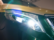 メルセデスベンツ Vクラス V220dスポーツ ロング レーダーP マイバッハ仕様 エグセクティブシート TVモニター付パーテーション パノラマSR 4人乗り 2年保証付