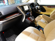 トヨタ ヴェルファイア X  LM&ﾛｲﾔﾙﾗｳﾝｼﾞ仕様　ﾌﾟﾘｸﾗｯｼｭｾｰﾌﾃｨ ACC TVﾓﾆﾀｰ付きﾊﾟｰﾃｰｼｮﾝ ｴｸﾞｾﾞｸﾃｨﾌﾞｼｰﾄ ﾏｯﾄﾎﾜｲﾄﾗｯﾋﾟﾝｸﾞ　2年保証付