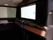 メルセデスベンツ Vクラス V220d AVG ﾛﾝｸﾞ　ﾏｲﾊﾞｯﾊ仕様 ｴｸﾞｾｸﾃｨﾌﾞｼｰﾄ TVﾓﾆﾀｰ付ﾊﾟｰﾃｰｼｮﾝ 専用ｺﾝﾄﾛｰﾙﾊﾟﾈﾙ 4人乗り　2年保証付