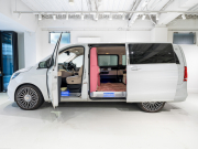 メルセデスベンツ Vクラス V220d AVG ロング レーダーP マイバッハ仕様 エグセクティブシート TVモニター付パーテーション パノラマSR 4人乗り 2年保証付