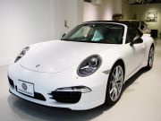 ポルシェ 911(Type991) ｶﾚﾗSｶﾌﾞﾘｵﾚ　MY13 ｸﾞﾚｰ革 ﾍﾞﾝﾁﾚｰﾀｰ ｶﾛｯﾂｪﾘｱSDﾅﾋﾞ BOSEｻｳﾝﾄﾞ PASM ﾊﾟﾜｸﾗﾏﾌﾗｰ ﾌﾙﾗｯﾋﾟﾝｸﾞ　2年保証付
