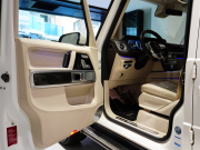 AMG Gクラス G63 AMGﾚｻﾞｰｴｸｽｸﾙｰｼﾌﾞPKG　正規D車 1ｵｰﾅｰ 左H Meｺﾈｸﾄ ﾏｷｱｰﾄﾍﾞｰｼﾞｭ革 ｻﾝﾙｰﾌ 純正ﾅﾋﾞTV Burmester AMGﾊﾟﾌｫｰﾏﾝｽEX AMG22ｲﾝﾁAW　2年保証