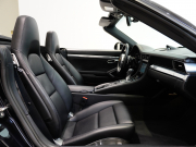 ポルシェ 911(Type991) ﾀｰﾎﾞｶﾌﾞﾘｵﾚ ｽﾎﾟｰﾂｸﾛﾉPKG　正規D車 左H ﾌﾙﾚｻﾞｰｲﾝﾃﾘｱ 黒革 ﾅﾋﾞTV BOSEｻｳﾝﾄﾞ PASM 20ｲﾝﾁAW　2年保証付