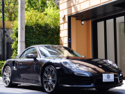 ポルシェ 911(Type991) ﾀｰﾎﾞｶﾌﾞﾘｵﾚ ｽﾎﾟｰﾂｸﾛﾉPKG　正規D車 左H ﾌﾙﾚｻﾞｰｲﾝﾃﾘｱ 黒革 ﾅﾋﾞTV BOSEｻｳﾝﾄﾞ PASM 20ｲﾝﾁAW　2年保証付