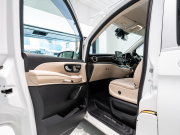 メルセデスベンツ Vクラス V220d AVG ﾛﾝｸﾞ ﾚｰﾀﾞｰP　ﾏｲﾊﾞｯﾊ仕様 ｴｸﾞｾｸﾃｨﾌﾞｼｰﾄ TVﾓﾆﾀｰ付ﾊﾟｰﾃｰｼｮﾝ 4人乗り　2年保証付