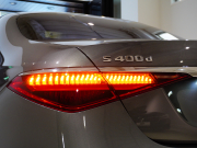 メルセデスベンツ Sクラス S400d 4MATIC AMGﾗｲﾝ ﾚｻﾞｰEX　1ｵﾅ ﾅｯﾊﾟ革 ﾊﾟﾉﾗﾏﾙｰﾌ 12.8ｲﾝﾁ有機ELﾃﾞｨｽﾌﾟﾚｲ ｳｫｰﾑｺﾝﾌｫｰﾄPKG ｴｱｻｽ　新車保証付