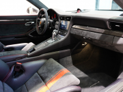 ポルシェ 911(Type991.2) GT3 ｸﾗﾌﾞｽﾎﾟｰﾂ ｽﾎﾟｰﾂｸﾛﾉP　正規D車 後期 MY18 ｶｰﾎﾞﾝﾊﾞｹｯﾄ PCMﾅﾋﾞ ｽﾎﾟｰﾂEX LEDﾍｯﾄﾞﾗｲﾄ PDLSﾌﾟﾗｽ 専用20AW ﾛｰﾙﾊﾞｰ ｶｰﾎﾞﾝｲﾝﾃﾘｱP　2年保証付