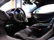 マクラーレン 600LT ｾｷｭﾘﾃｨﾊﾟｯｸ　正規D車 左H ｽﾍﾟｼｬﾙﾍﾟｲﾝﾄ Fﾘﾌﾃｨﾝｸﾞ ｶｰﾎﾞﾝﾚｰｼﾝｸﾞｼｰﾄ 純正ﾅﾋﾞ Bｶﾒﾗ ｶｰﾎﾞﾝｲﾝﾃﾘｱ ｶｰﾎﾞﾝﾌﾞﾚｰｷ ｸﾞﾛｽﾌﾞﾗｯｸ19/20AW