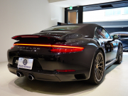 ポルシェ 911(Type991.2) ｶﾚﾗ4 ｶﾌﾞﾘｵﾚ ｽﾎﾟｰﾂｸﾛﾉPKG　正規D車 MY17 左H ﾌﾙﾚｻﾞｰｲﾝﾃﾘｱ ｴﾝﾄﾘｰD 赤革 純正PCMﾅﾋﾞ ﾌﾙｾｸﾞTV CarPlay ｽﾎﾟｰﾂｴｸﾞｿﾞｰｽﾄ RSﾃﾞｻﾞｲﾝ20AW　2年保証付
